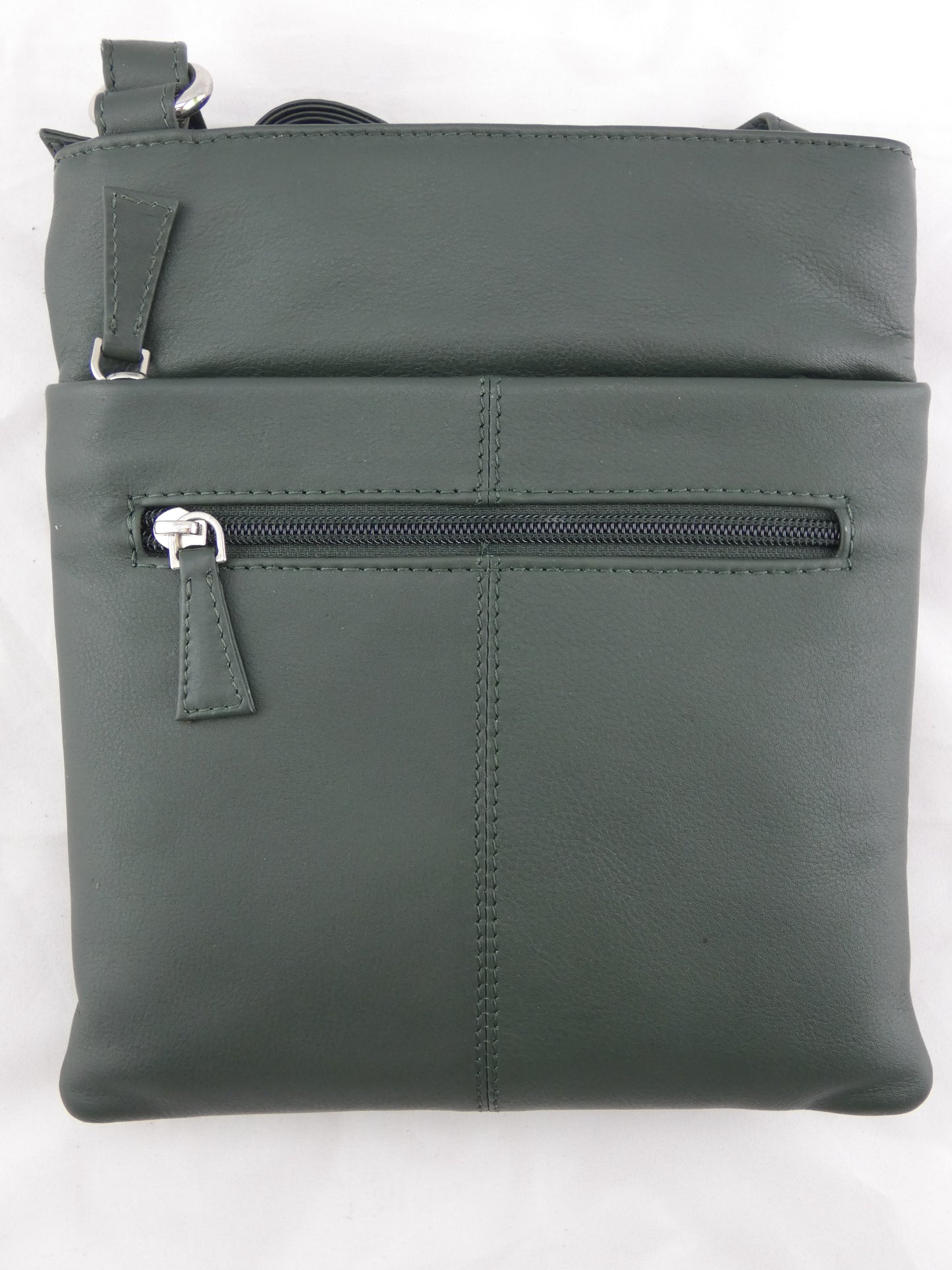 Drake Medium Leather Bag ~ Deluxe Traveller