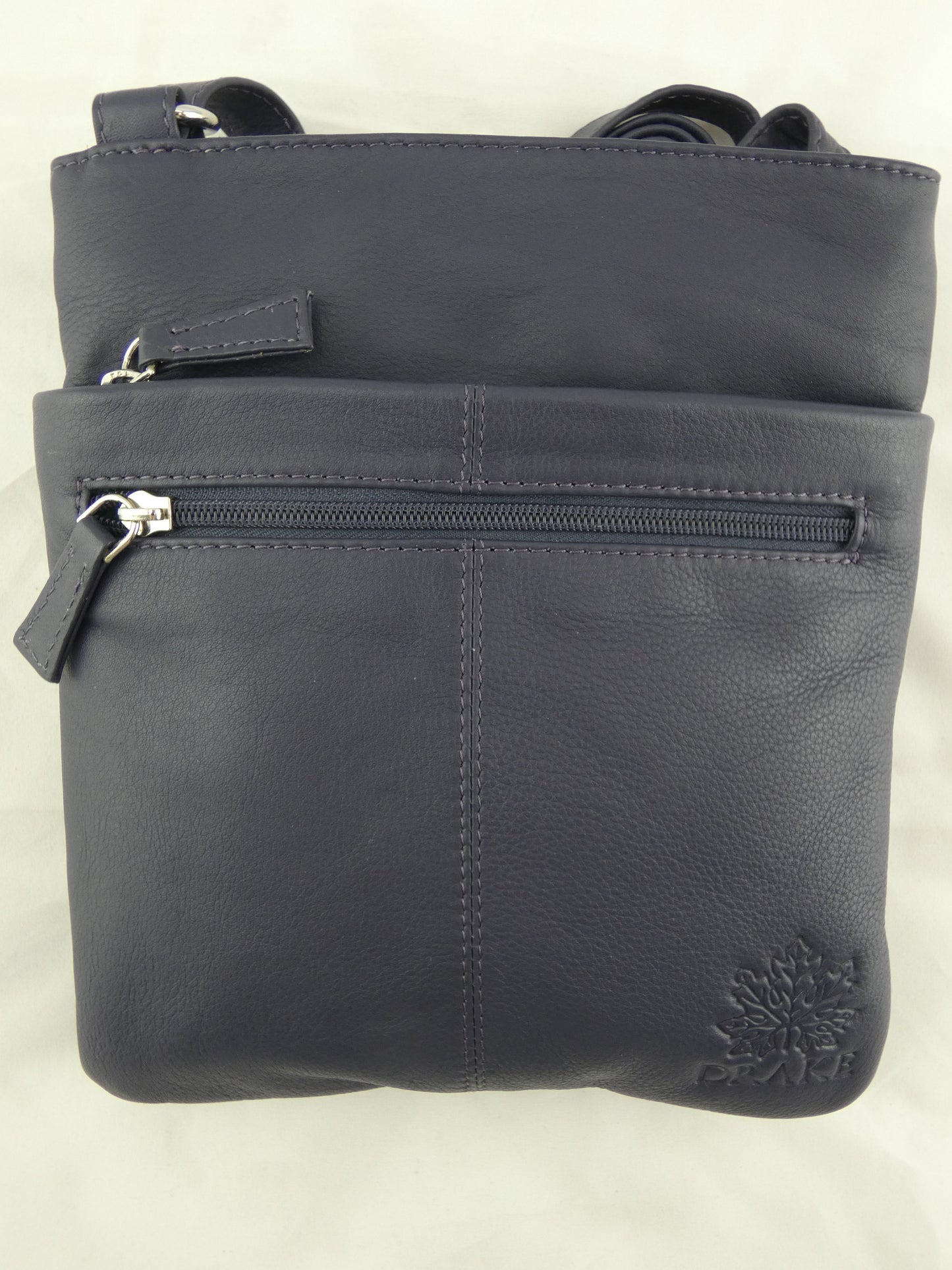 Drake Medium Leather Bag ~ Deluxe Traveller