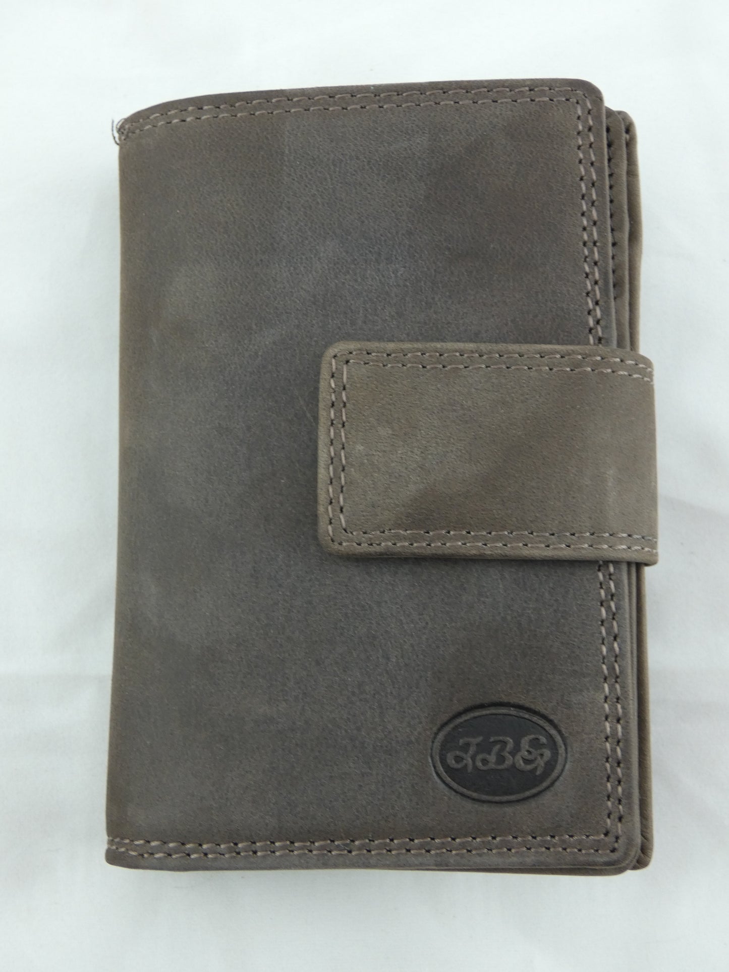Medium Wallet ~ Mid-Classic
